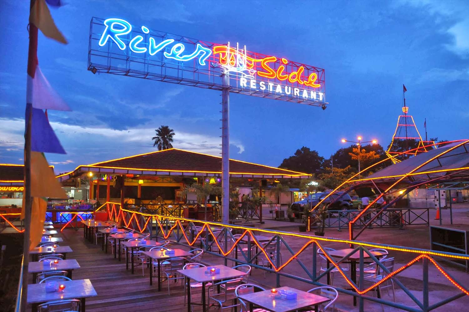 River Side Restaurant