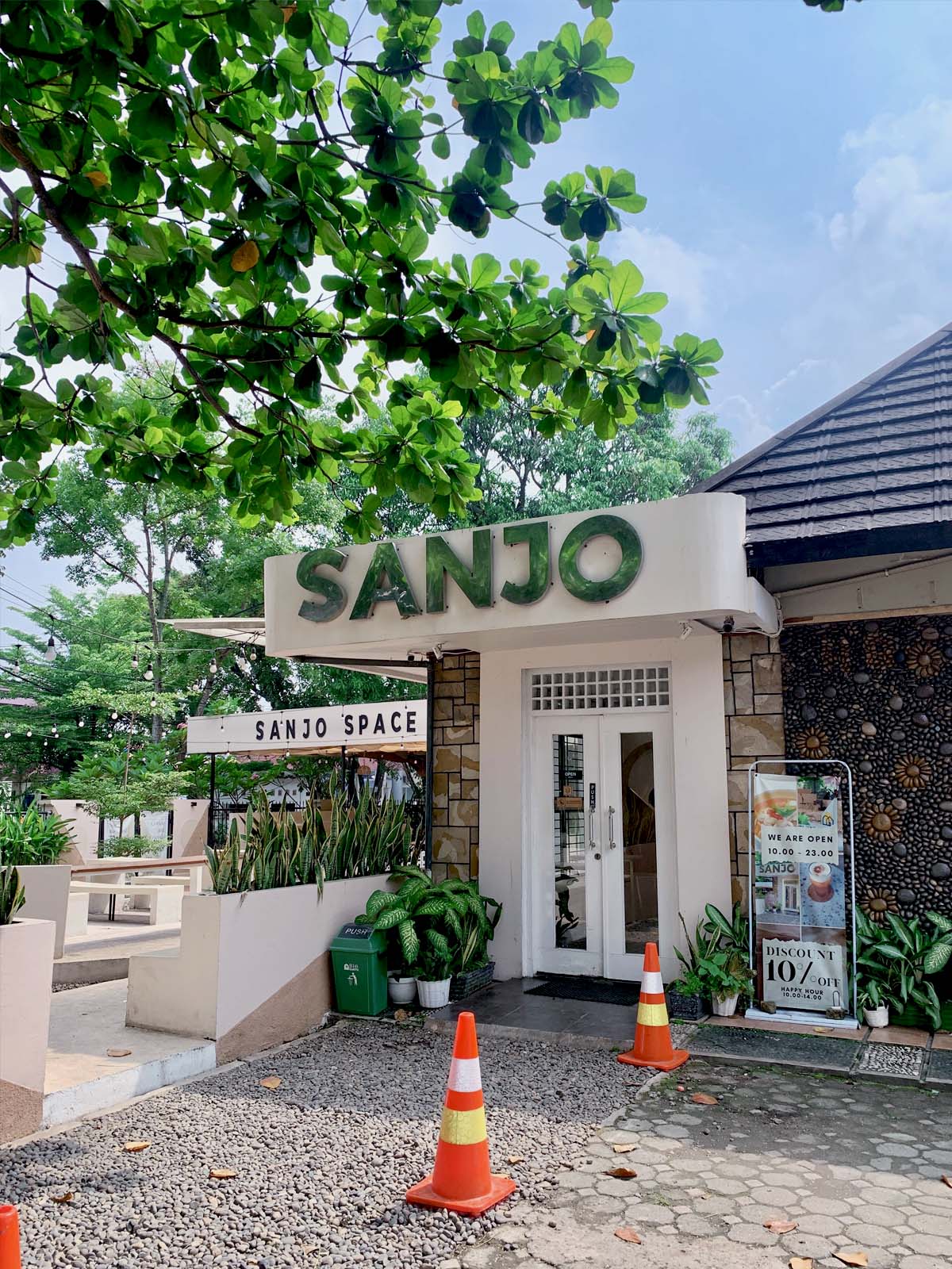 Sanjo Cafe